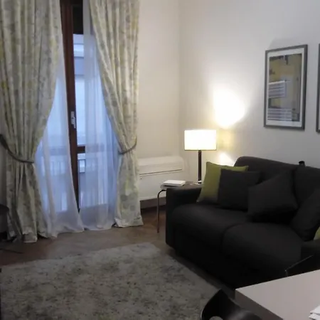 Апартаменты Ponte Vecchio Elegant